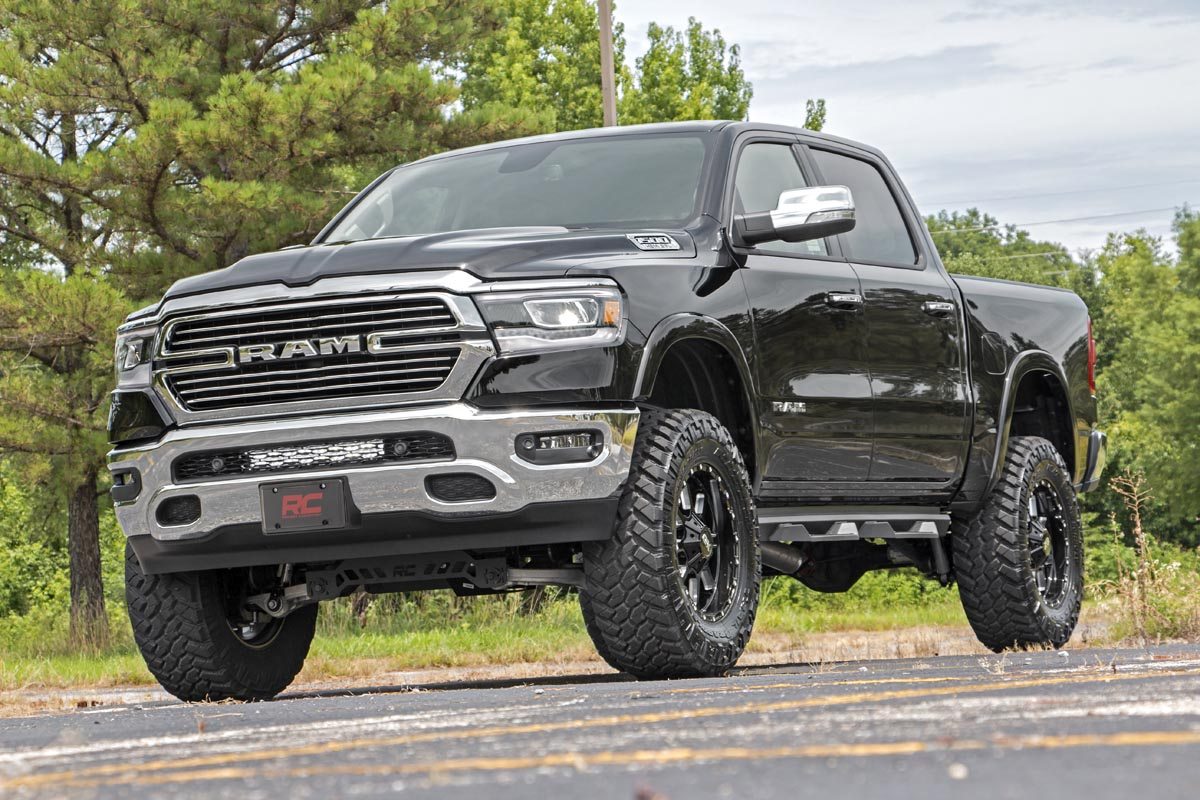 LED Light Kit Bumper Mount 20 Inch Black Dual Row Amber DRL Ram 1500 (19-24) Rough Country