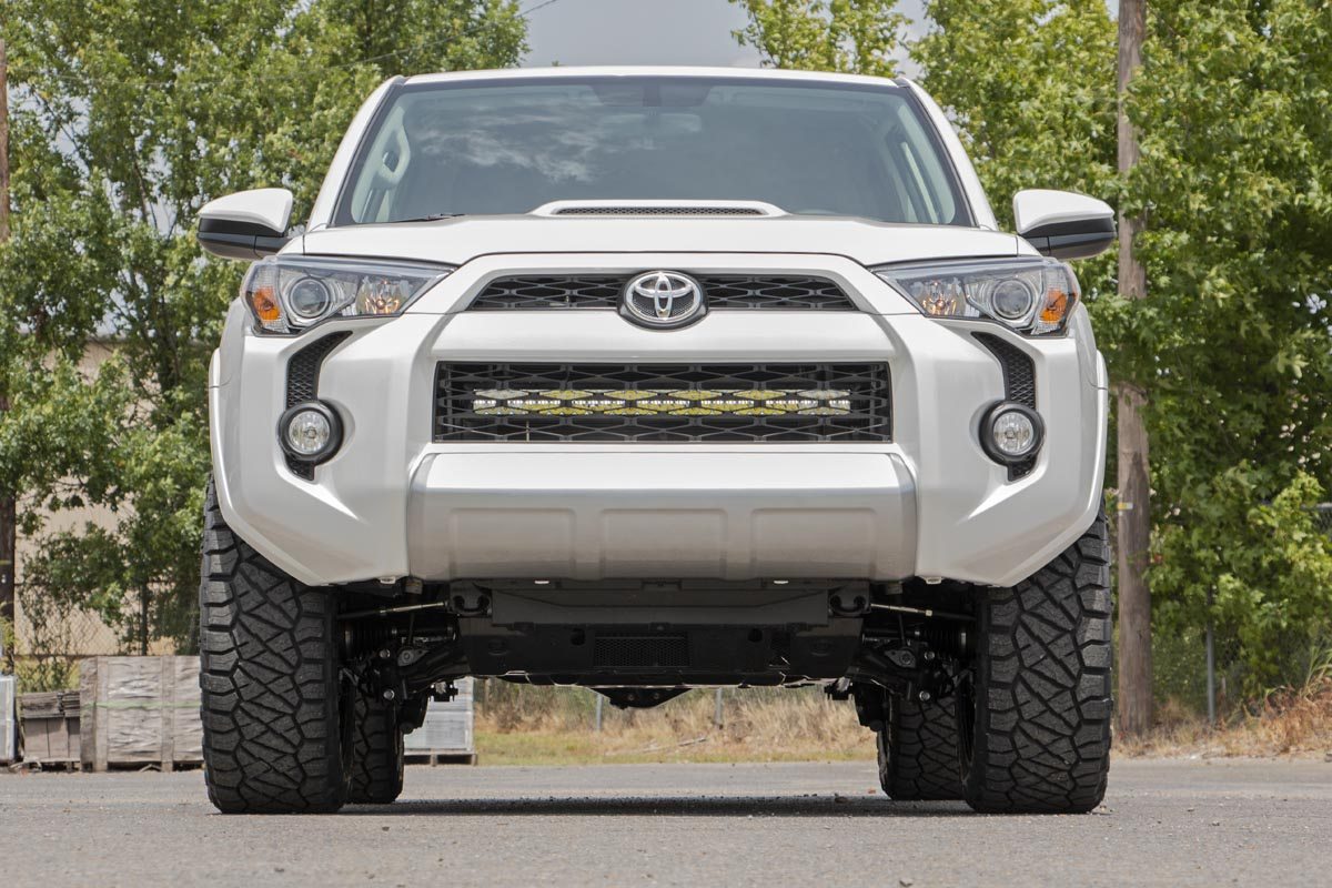 LED Light Kit Bumper Mount 30 Inch Black Dual Row Toyota 4Runner (14-20) Rough Country