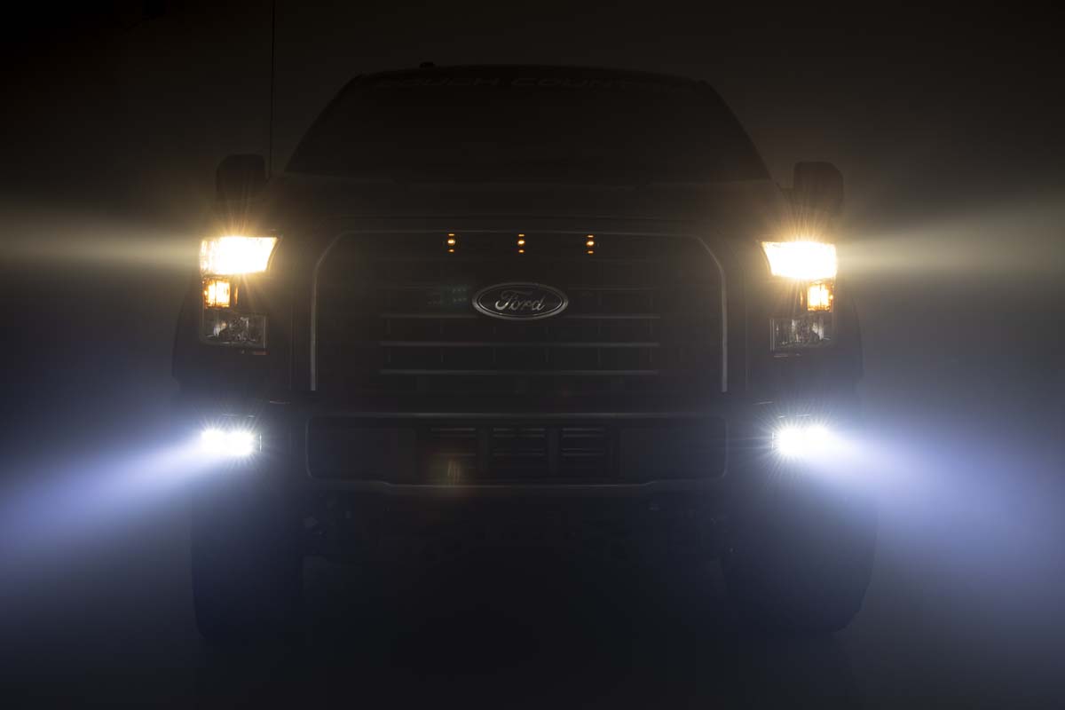 LED Light Kit Fog Mount Dual 2 Inch Black Pairs Spot/Flood Ford F-150 (15-17) Rough Country