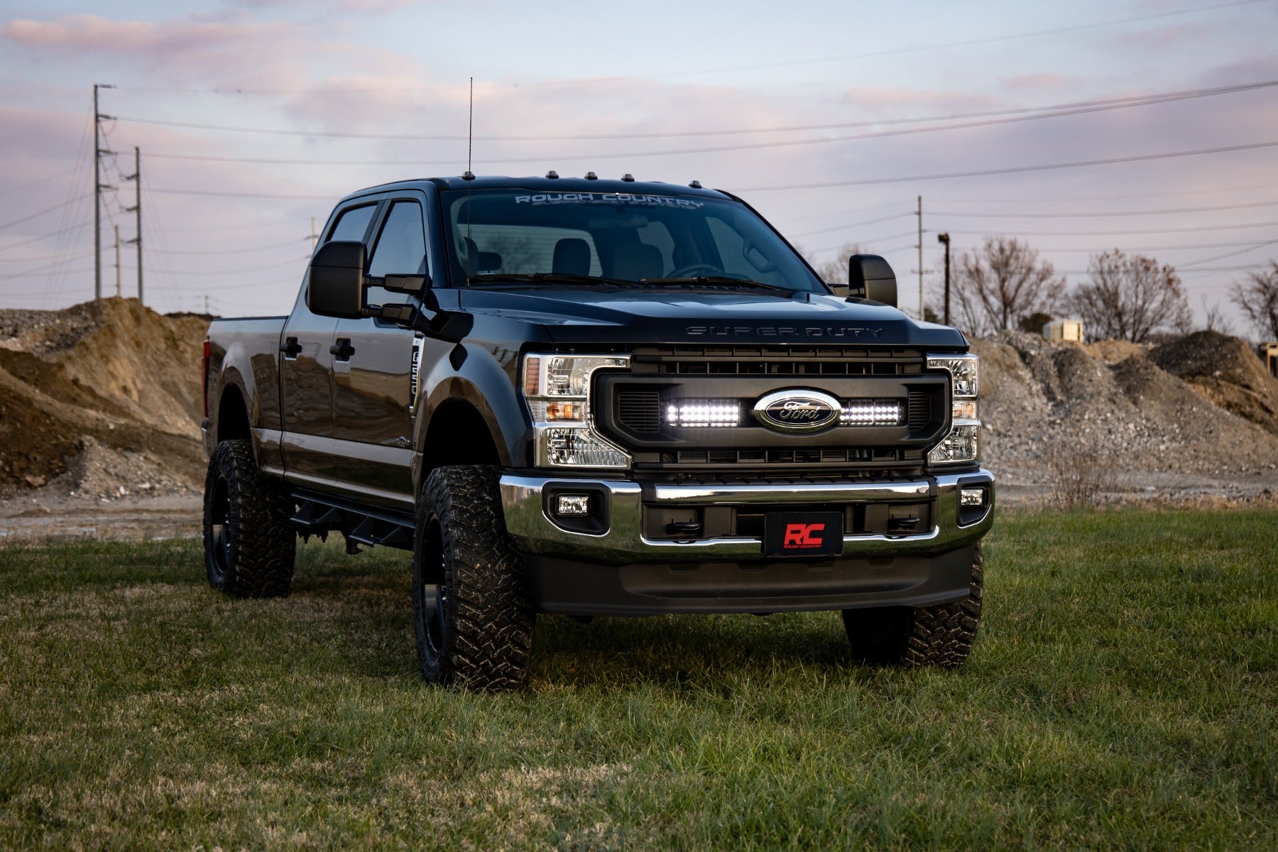LED Light Kit Grille Mount 10 Inch Black Slimline Ford F-250 Super Duty (20-22) Rough Country