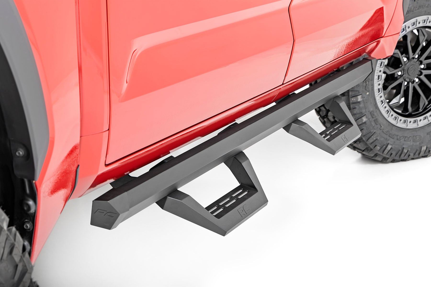 SRX2 Adj Aluminum Steps CrewMax Toyota Tundra 2WD/4WD (2022-2026) Rough Country
