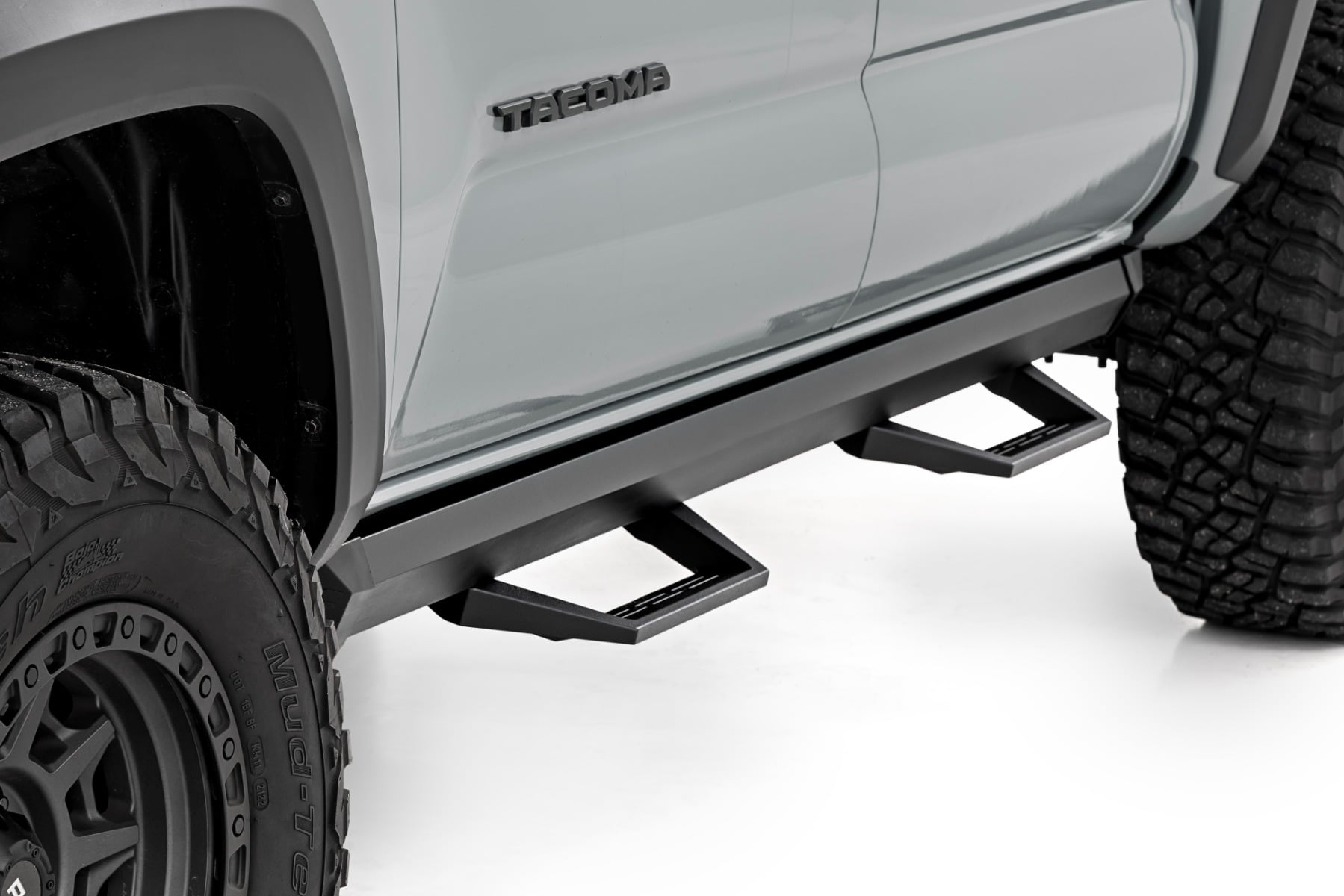 SRL2 Adj Aluminum Step Double Cab Toyota Tacoma 2WD/4WD (2005-2023) Rough Country