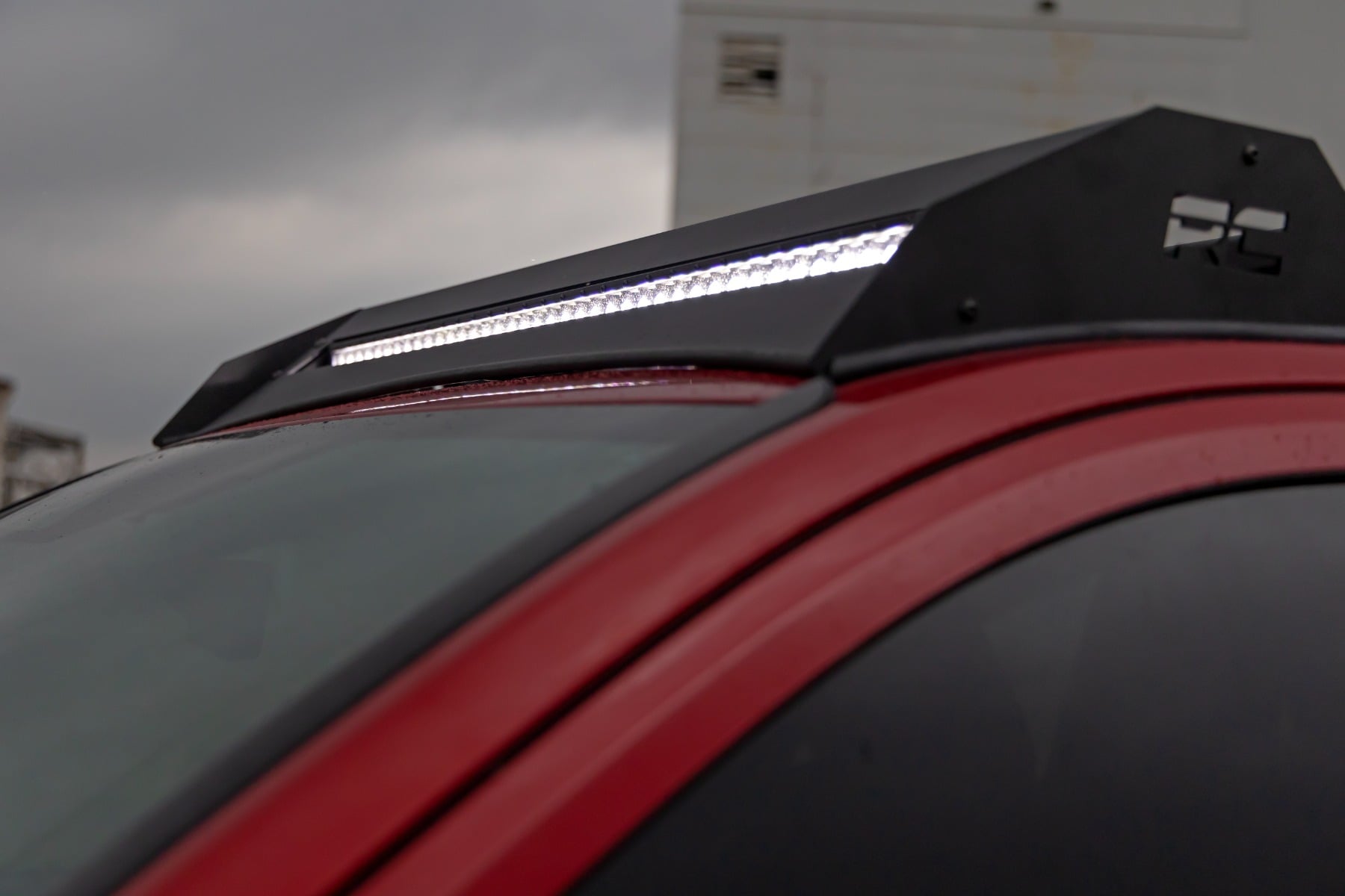 Roof Rack 40 Inch Black LED Toyota Tacoma 2WD/4WD (2024-2026) Rough Country