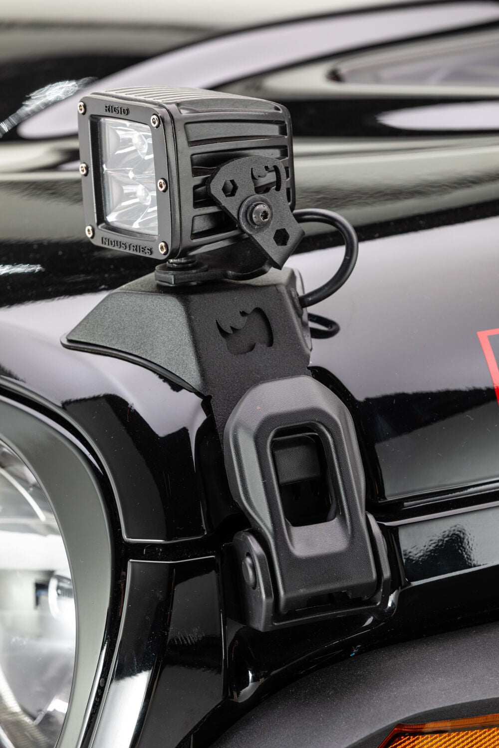 XE Hood Latch Light Mount Textured Black 2018-2026 Jeep Wrangler JL 2020-2025 Jeep Gladiator Go Rhino