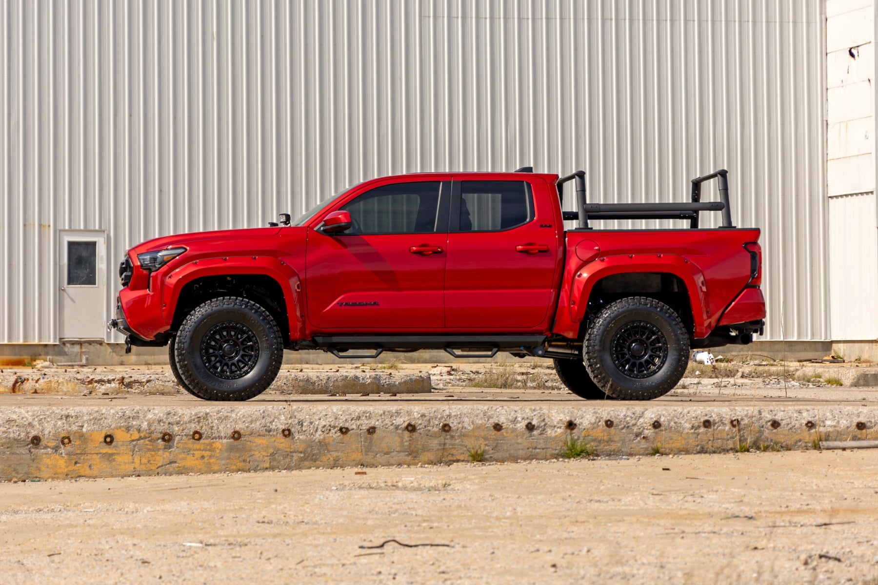 SRL2 Adjustable Aluminum Steps Double Cab Toyota Tacoma 2WD/4WD (24-26) Rough Country