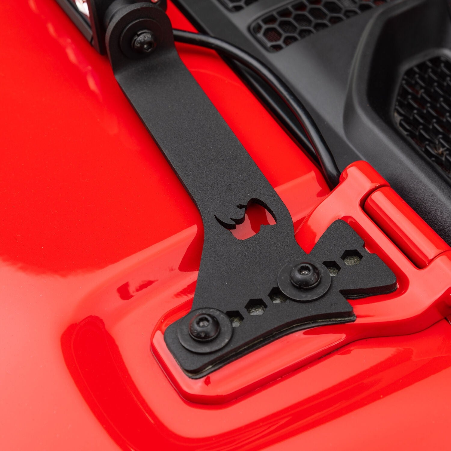 XE Hood Hinge Light Mount for a 20 Inch Single Row LED Bar Textured Black 2018-2026 Jeep Wrangler JL 2020-2025 Jeep Gladiator Go Rhino