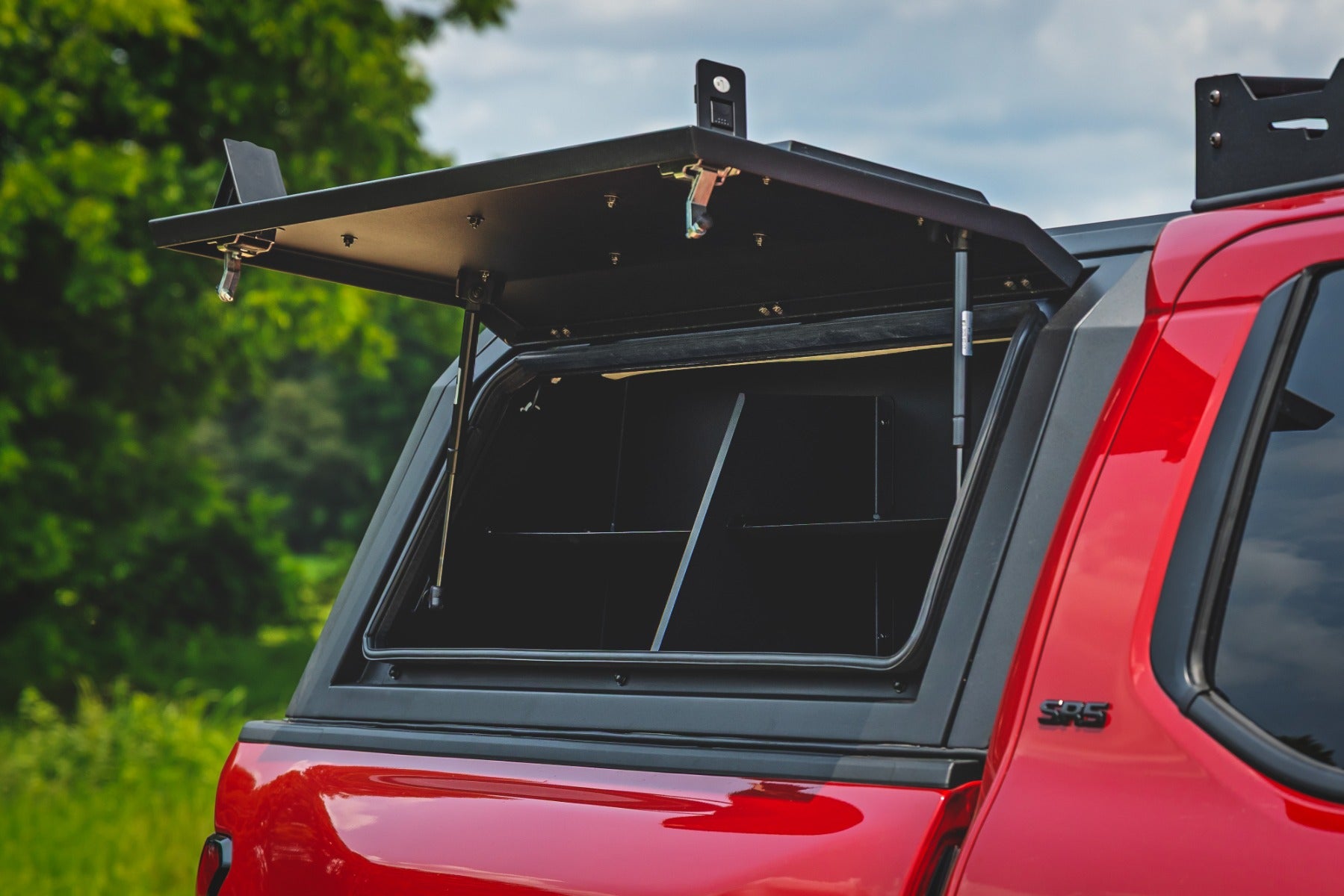 Bed Cap Side Shelf Storage Bin Passengers Side Toyota Tacoma (24-26) Rough Country