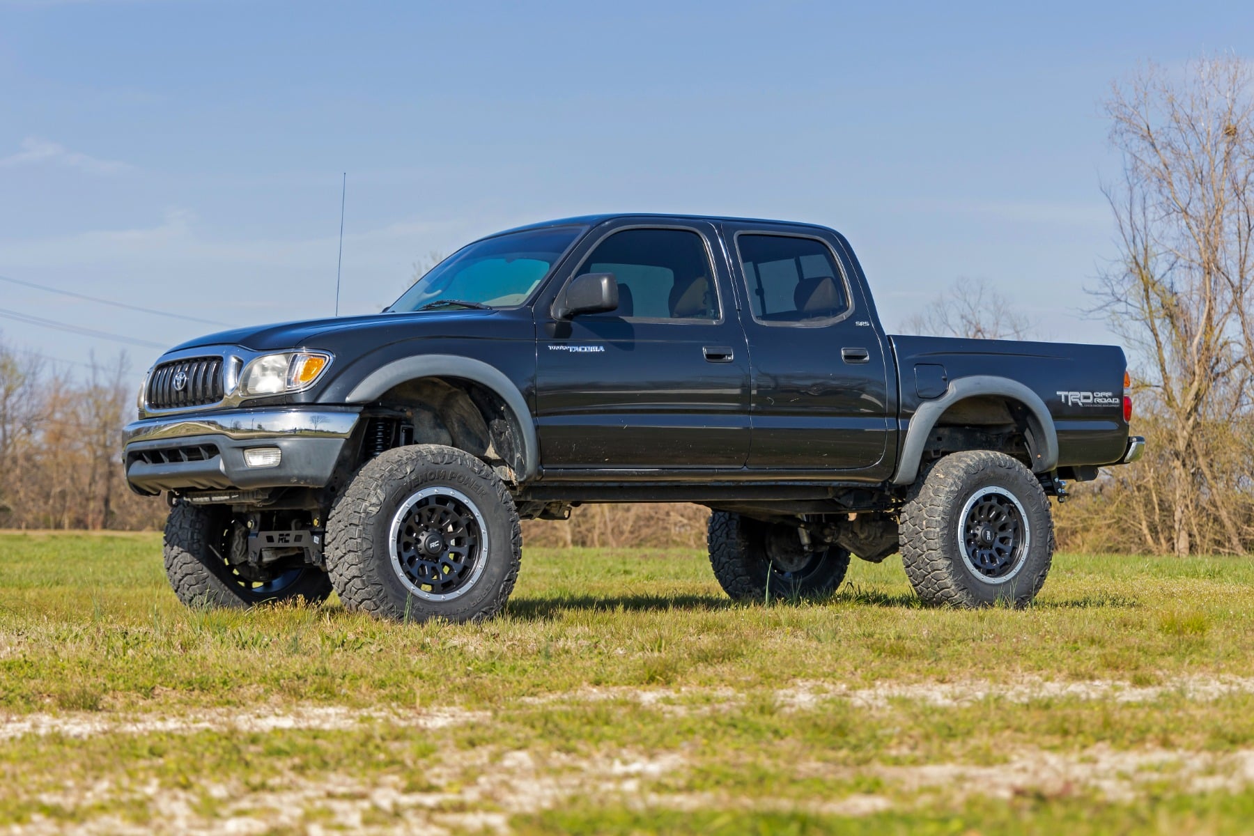 6 Inch Lift Kit N3 Struts Toyota Tacoma 2WD/4WD (1995-2004) Rough Country