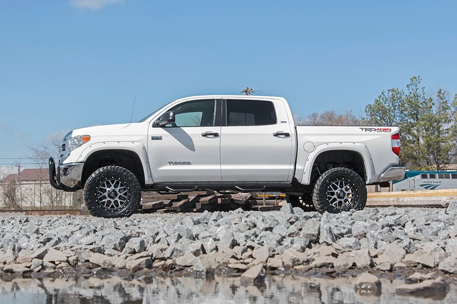 6 Inch Lift Kit N3 Struts Toyota Tundra 4WD (2016-2021) Rough Country