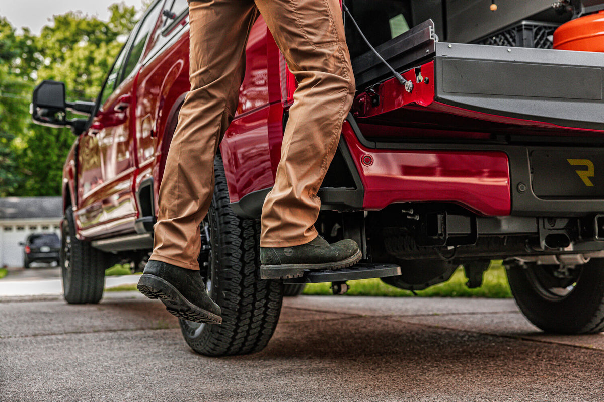 Bedstep Retractable Bumper Step For 23-26 Ford F-250/350 AMP Research