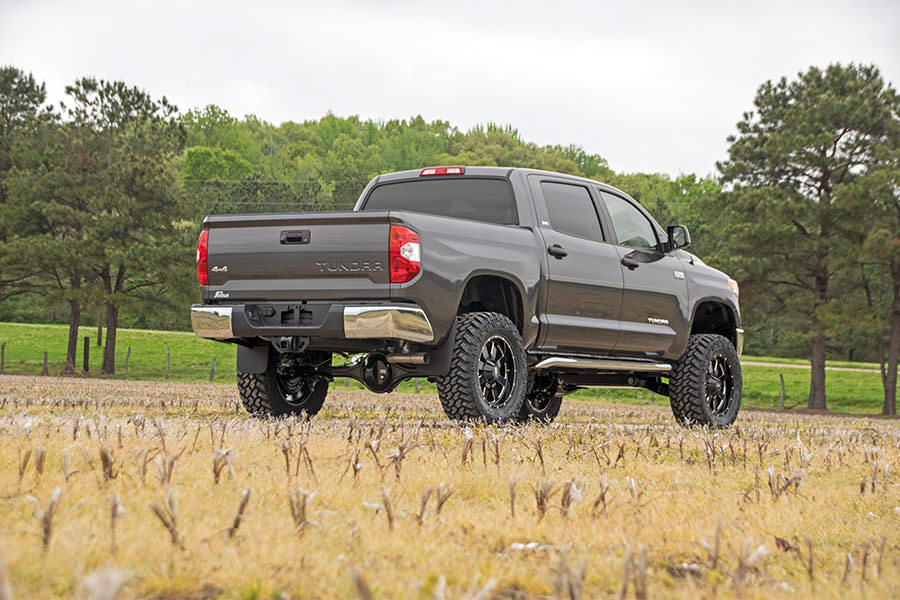 6 Inch Lift Kit Toyota Tundra 2WD/4WD (2007-2015) Rough Country