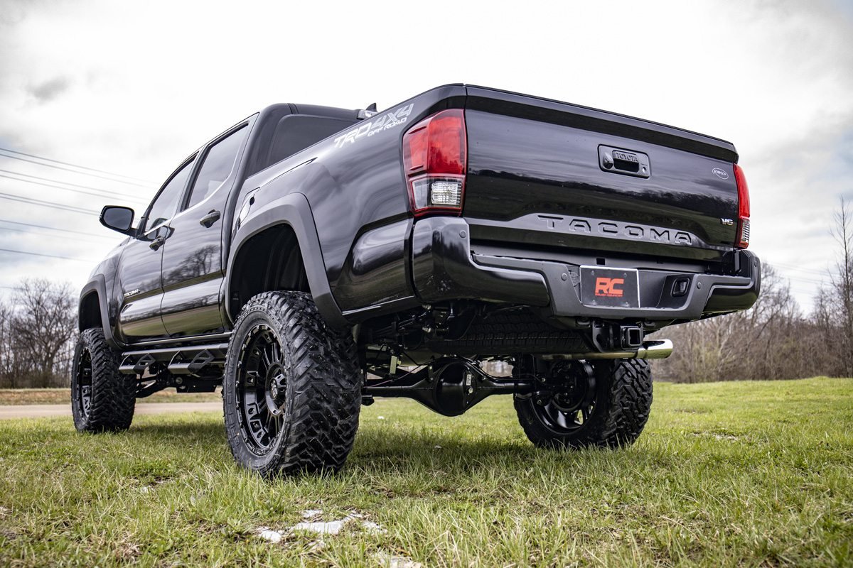6 Inch Lift Kit N3 Struts Toyota Tacoma 2WD/4WD (2016-2023) Rough Country
