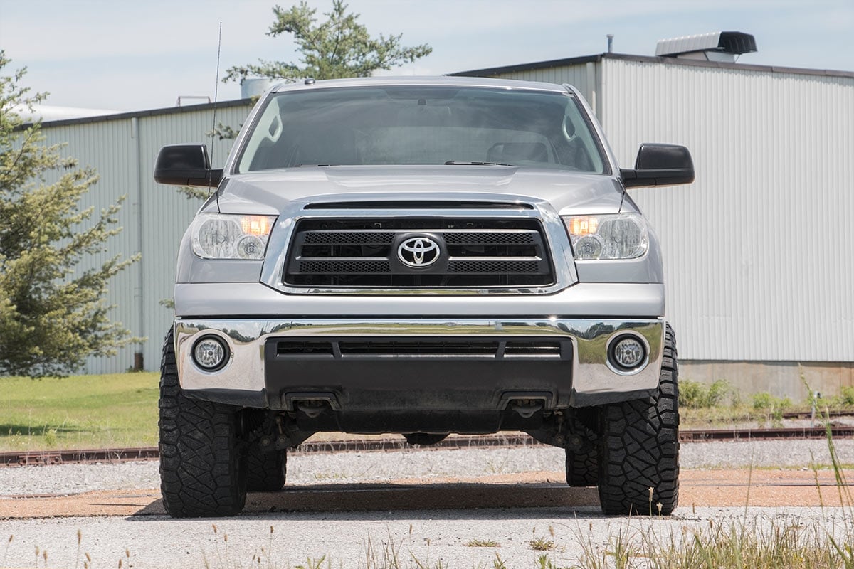 3.5 Inch Lift Kit N3 Struts Toyota Tundra 2WD/4WD (2007-2021) Rough Country