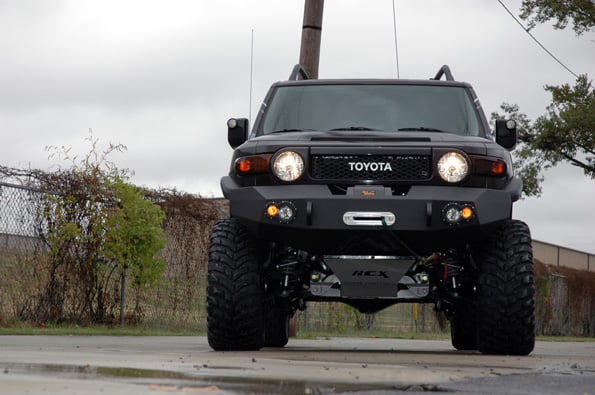 6 Inch Lift Kit Toyota FJ Cruiser 2WD/4WD (2007-2009) Rough Country