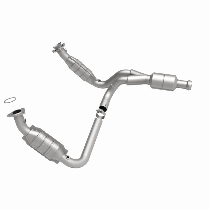 MagnaFlow Direct Fit Catalytic Converter 10-13 GMC Sierra 1500 V6 4.3L