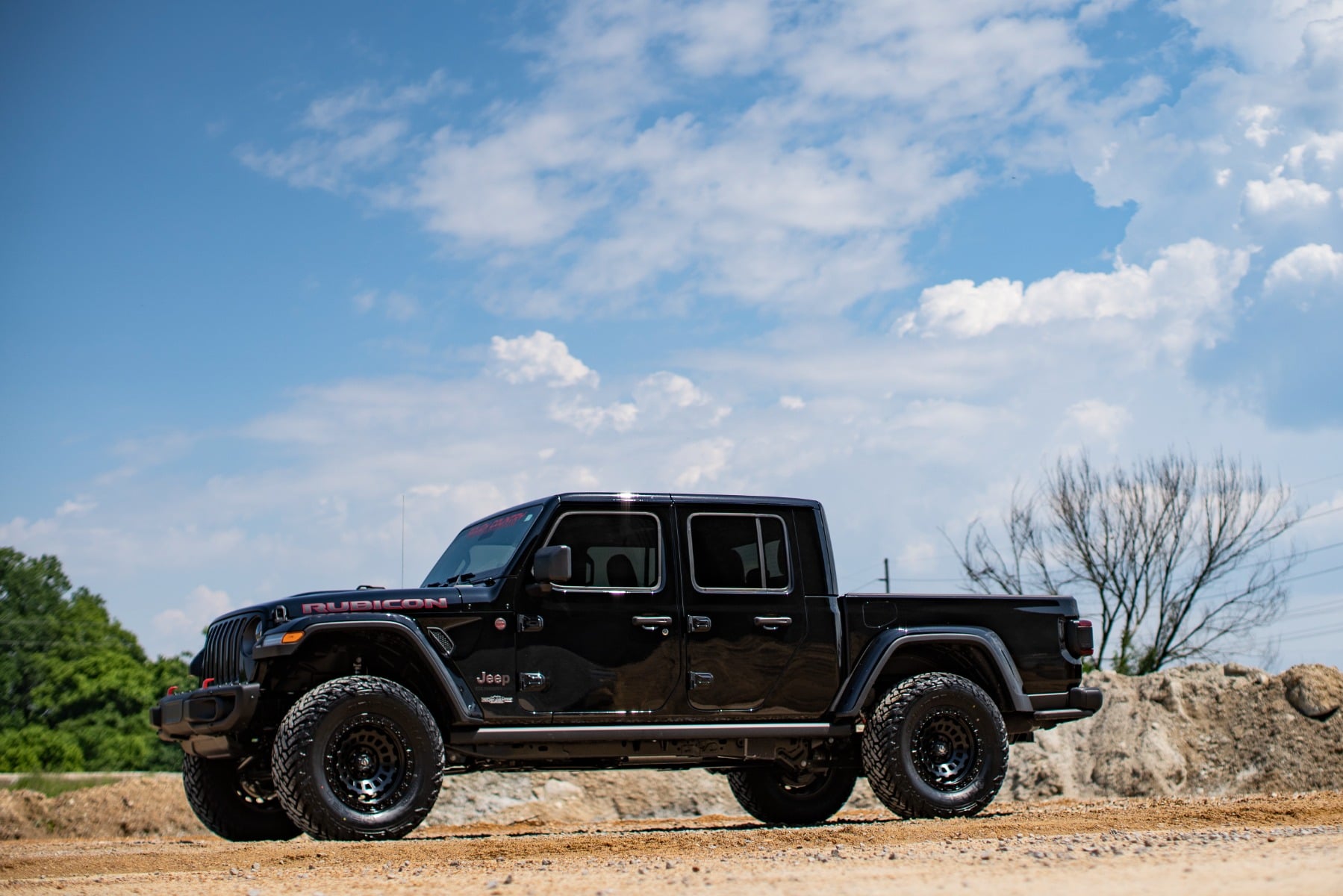 2.5 Inch Leveling Kits Springs M1 Jeep Gladiator JT 4WD (2024-2025) Rough Country