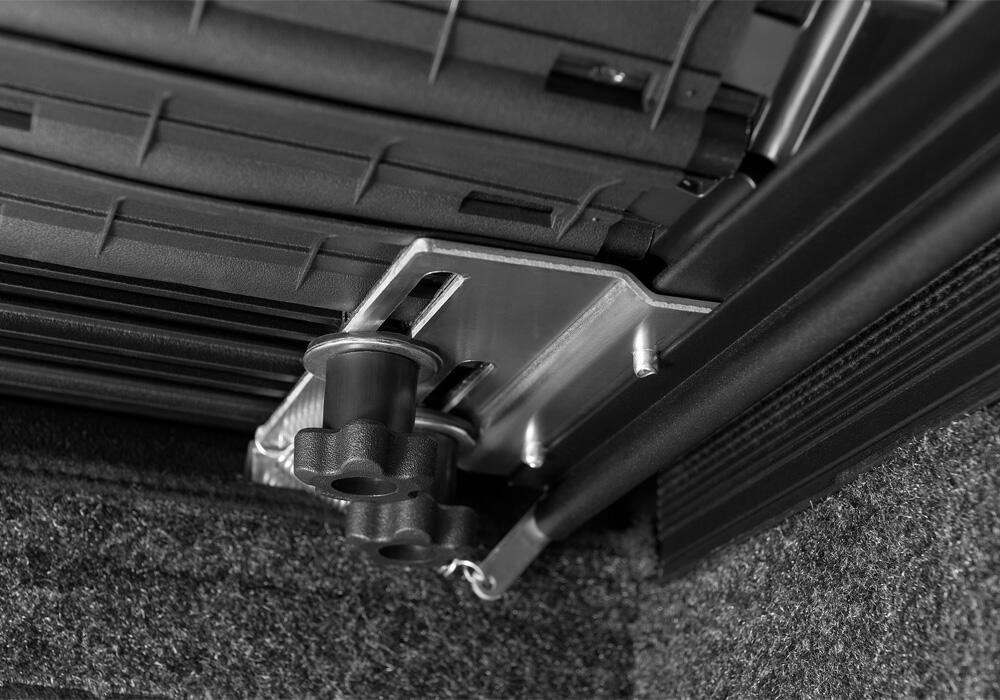 Revolver X4s Hard Rolling Truck Bed Cover 1988-2013 C/K Pickup/Silverado/Sierra 1500/1988-2014 2500 HD/3500 HD BAK