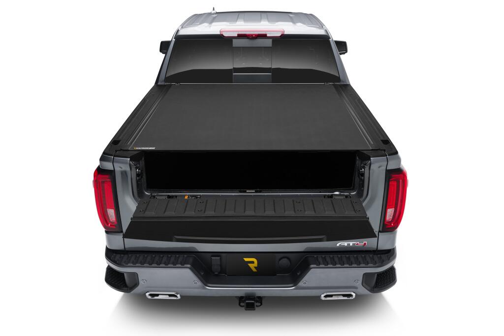 Revolver X4s Hard Rolling Truck Bed Cover 2023-2026 Colorado/Canyon 5 Foot 2 Inch Bed BAK