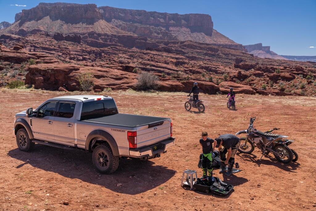 Revolver X4s Hard Rolling Truck Bed Cover 2017-2026 Ford F-250/350/450 BAK