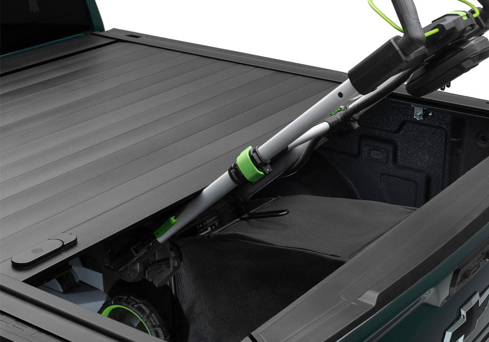 RetraxPRO MX Retractable Tonneau Cover Rugged Aluminum Construction Matte Black 2007-2021 Toyota Tundra Regular/Double Cab 6' 6 inch Bed without Deck Rail System without Stake Pockets