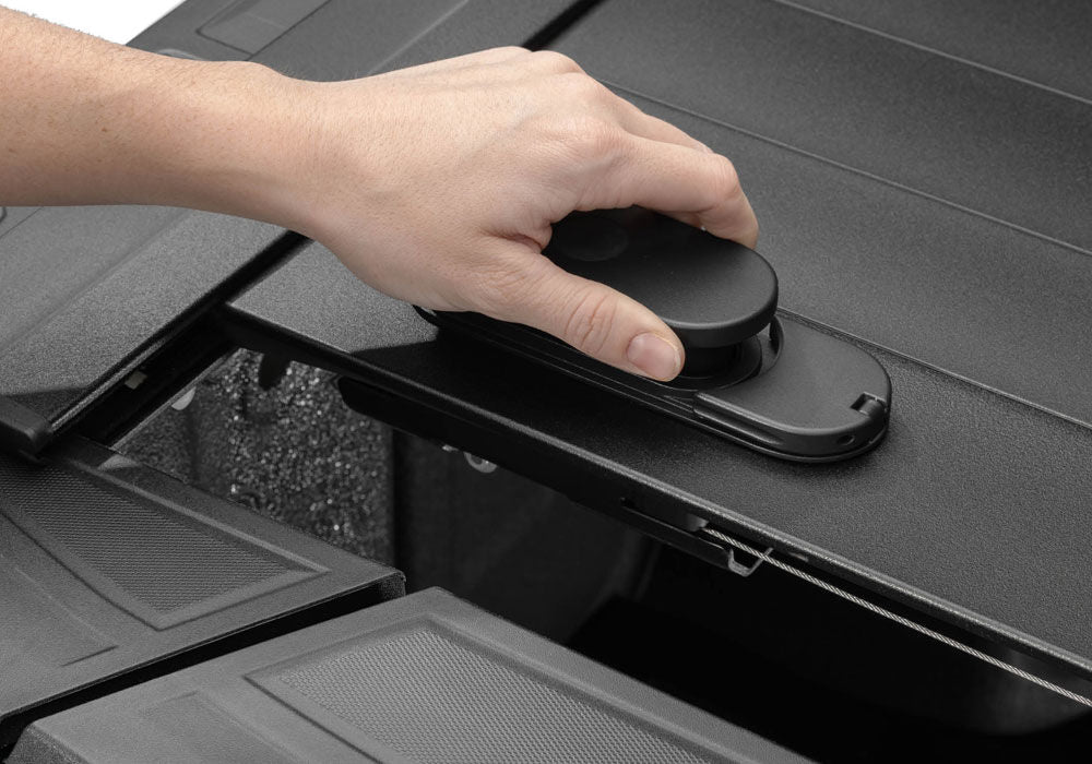 RetraxPRO MX Retractable Tonneau Cover Rugged Aluminum Construction Matte Black 2007-2021 Toyota Tundra Regular/Double Cab 8' Bed with Deck Rail System without Stake Pockets