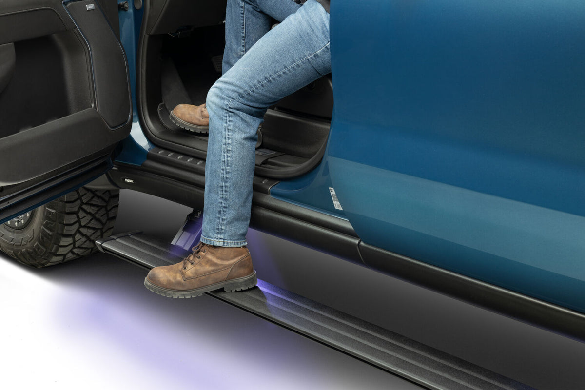 PowerStep SmartSeries Running Board 22-26 Silverado/Sierra 1500 24-26 Silverado/Sierra HD AMP Research