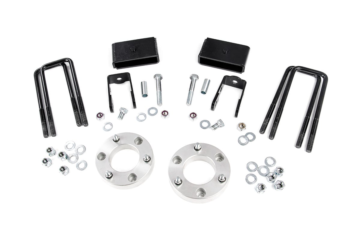 2 Inch Lift Kit Nissan Titan XD 2WD/4WD (2016-2024) Rough Country