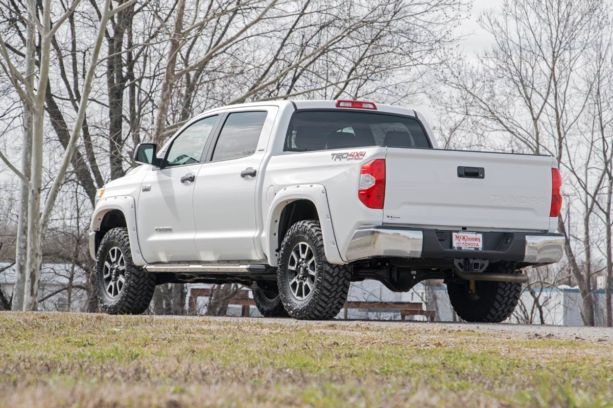 2.5-3 Inch Leveling Kit Toyota Tundra 2WD/4WD (2007-2021) Rough Country