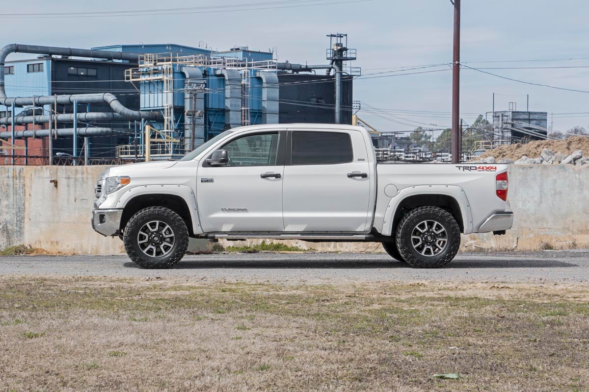 2.5-3 Inch Leveling Kit Toyota Tundra 2WD/4WD (2007-2021) Rough Country