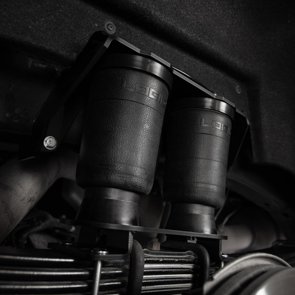 2020+ GM 2500 / 3500 Air Spring Kit LogiQ Suspension