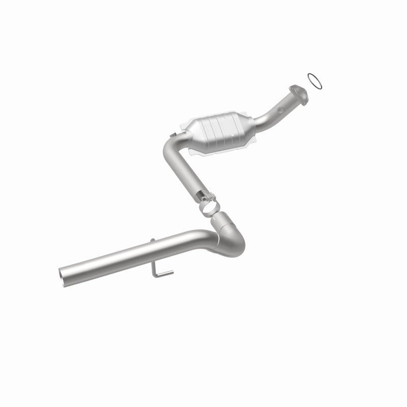 MagnaFlow Direct Fit Catalytic Conv 02-06 Cadillac Escalade / 02-06 GM Yukon (Inc Denali) 6.0L D/S