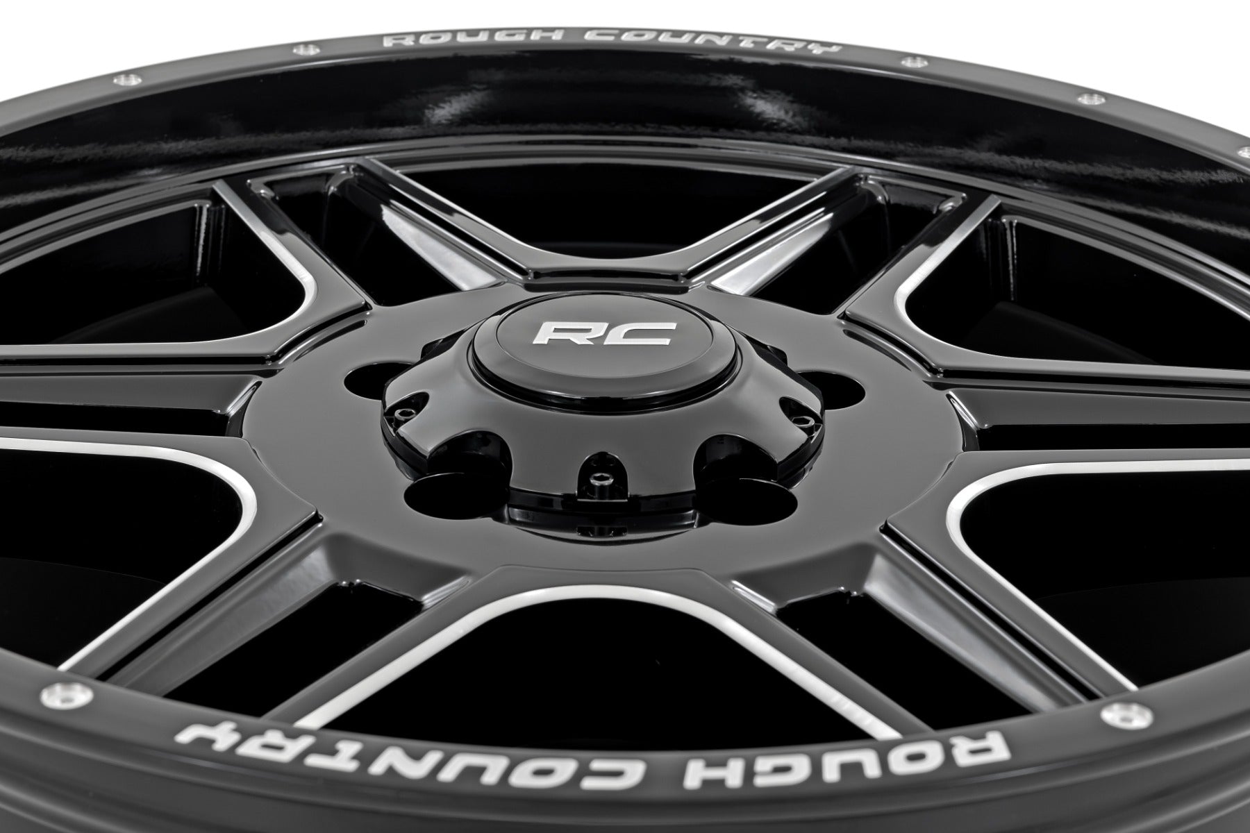 92 Series Wheel Machined One-Piece Gloss Black 18x9 Rough Country