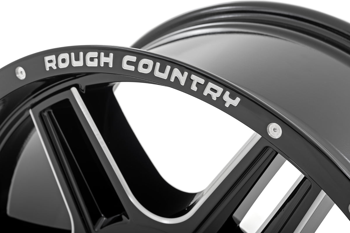 92 Series Wheel Machined One-Piece Gloss Black 18x9 Rough Country