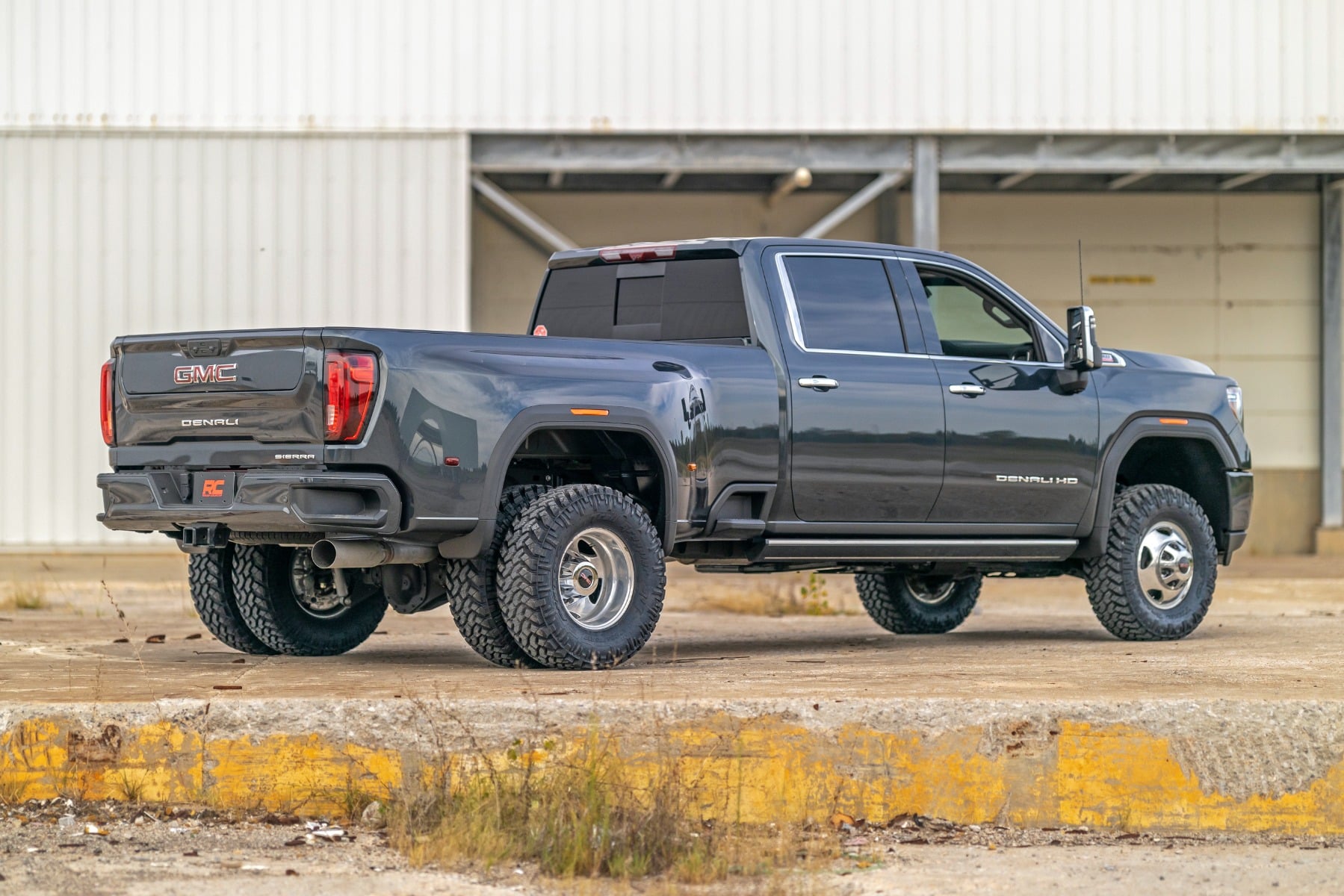 3 Inch Lift Kit Sierra/Silverado 3500 HD 2WD/4WD (20-26) Rough Country