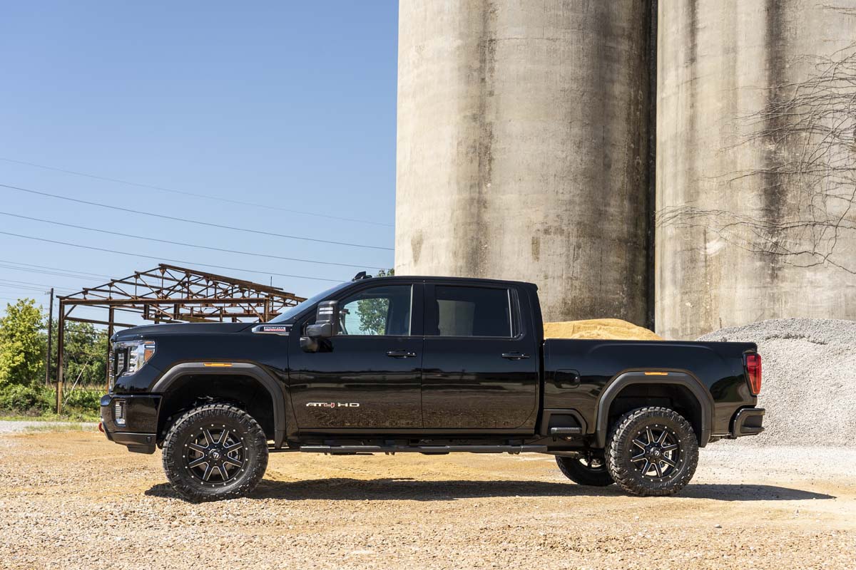 3 Inch Lift Kit Vertex Red Silverado/Sierra 2500HD/3500HD (20-26) Rough Country