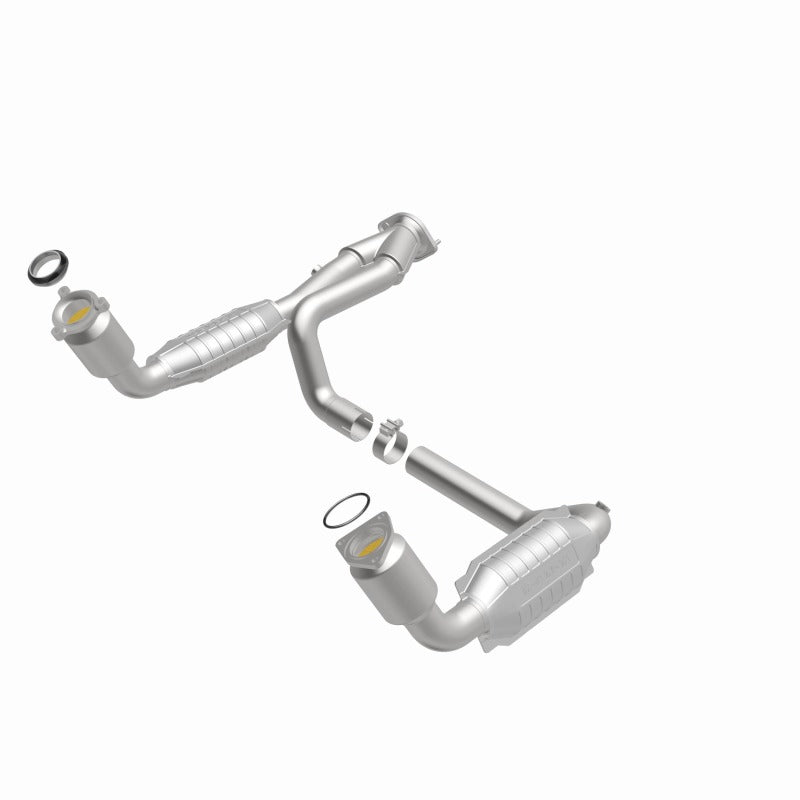 MagnaFlow Direct Fit Catalytic Converter 99-00 Chevy Pickups 4.3L