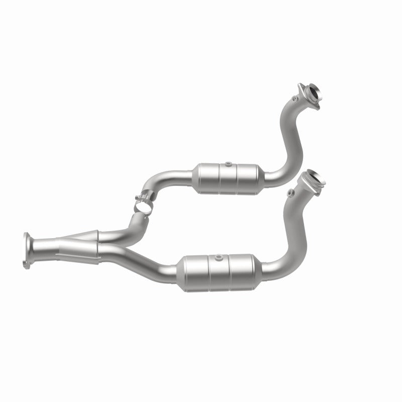 MagnaFlow DF Cat Conv 08-10 Ford F-250/F-250 SD/F-350/F-350 SD 5.4L/6.8L/F-450 SD 6.8L Y-Pipe Assy