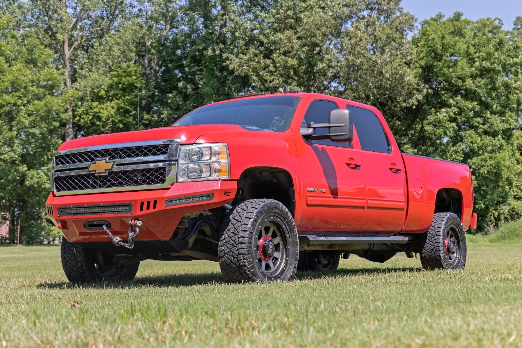 3.5 Inch Lift Kit Knuckle Vertex w/ Overloads Red Silverado/Sierra 2500HD/3500HD (11-19) Rough Country