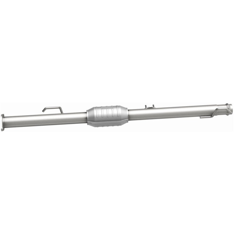 MagnaFlow Direct Fit Catalytic Converter 00-04 Tundra 3.4L rear OEM