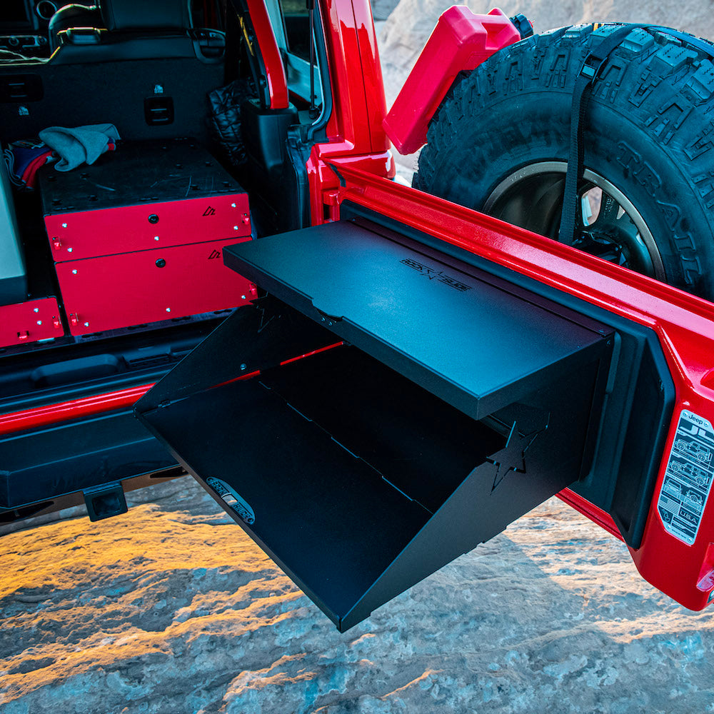Trail Tailgate Table
