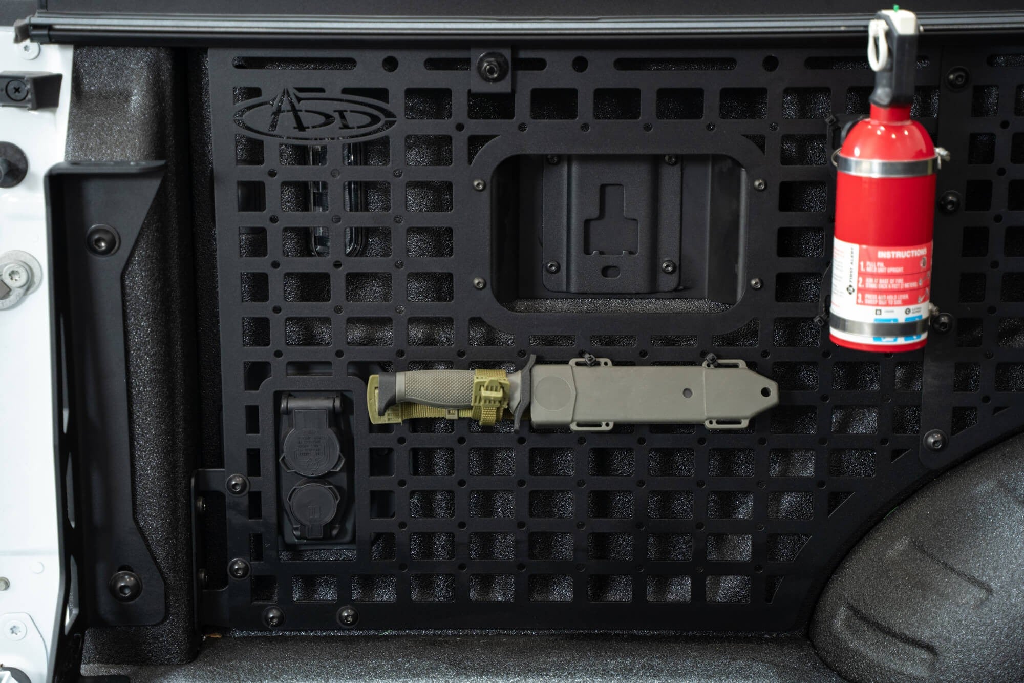 2023+ Ford Super Duty F-250 F-350 81.6 Inch Bed Bed Side Molle Passenger Side In Hammer Black Addictive Desert Designs