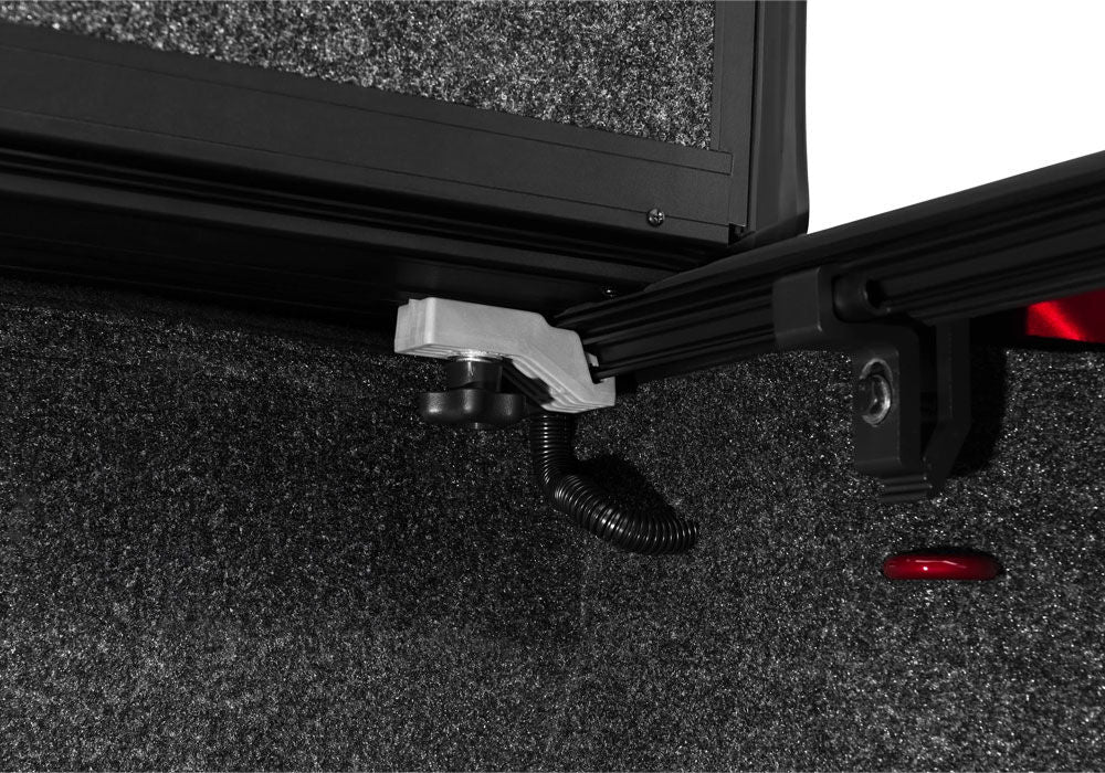 Tonneau Cover Fusion 2012-2018 (2019 Classic) Ram 5 Foot 7 Inch Bed Without RamBox True Blue UnderCover