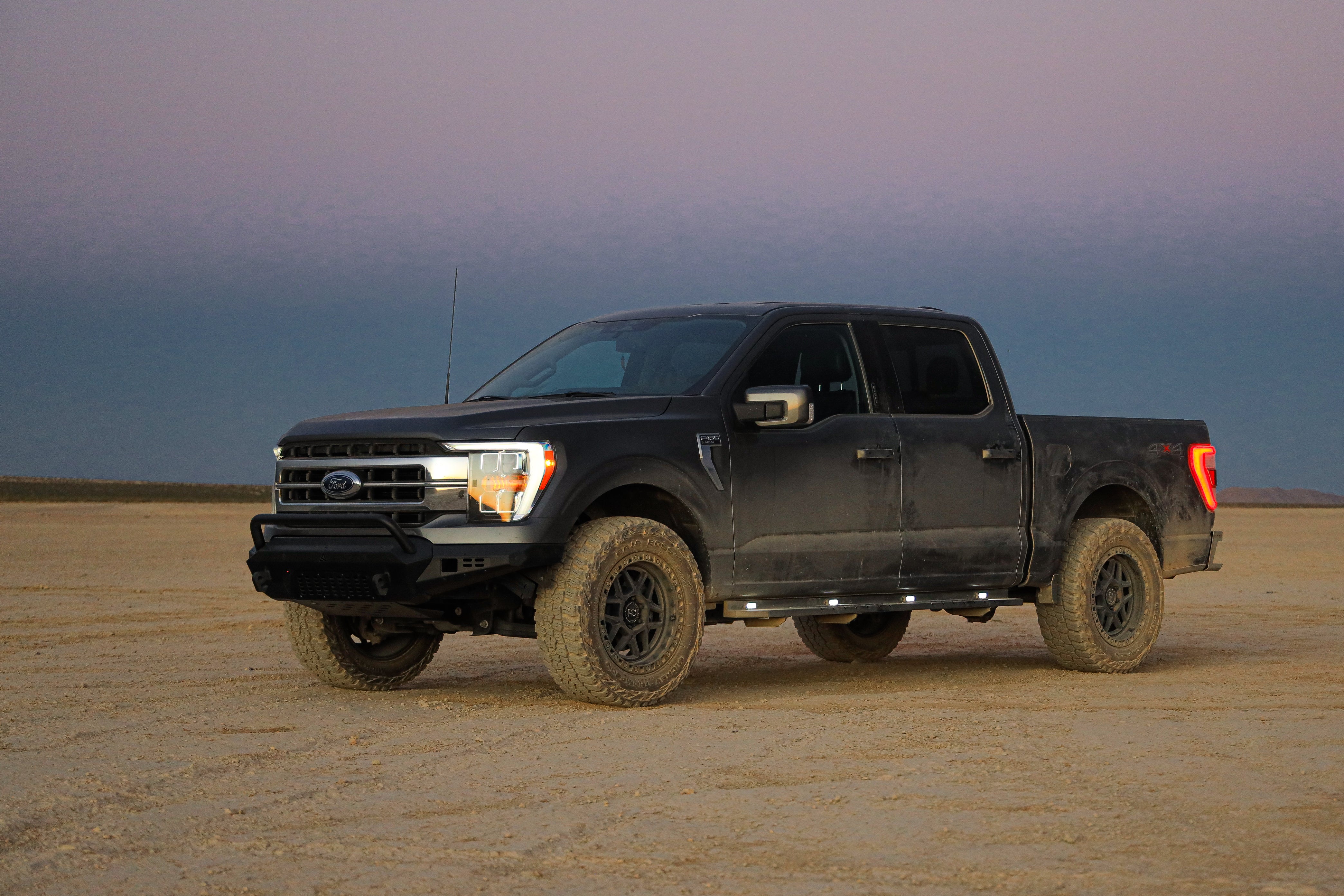 ATTF102C105-BX_Attica 4x4_Lifestyle_01.jpg
