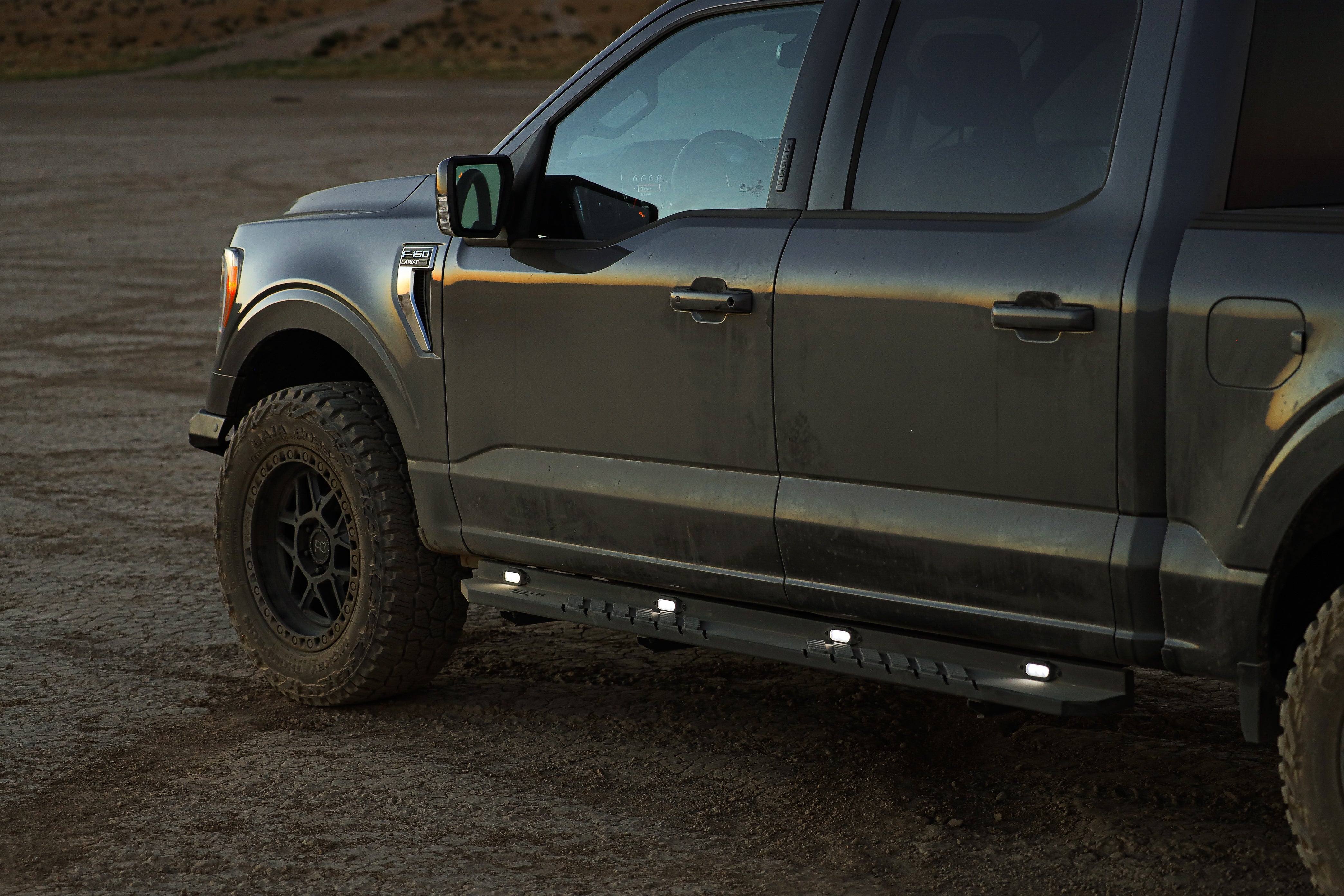 ATTF102C105-BX_Attica 4x4_Lifestyle_02.jpg
