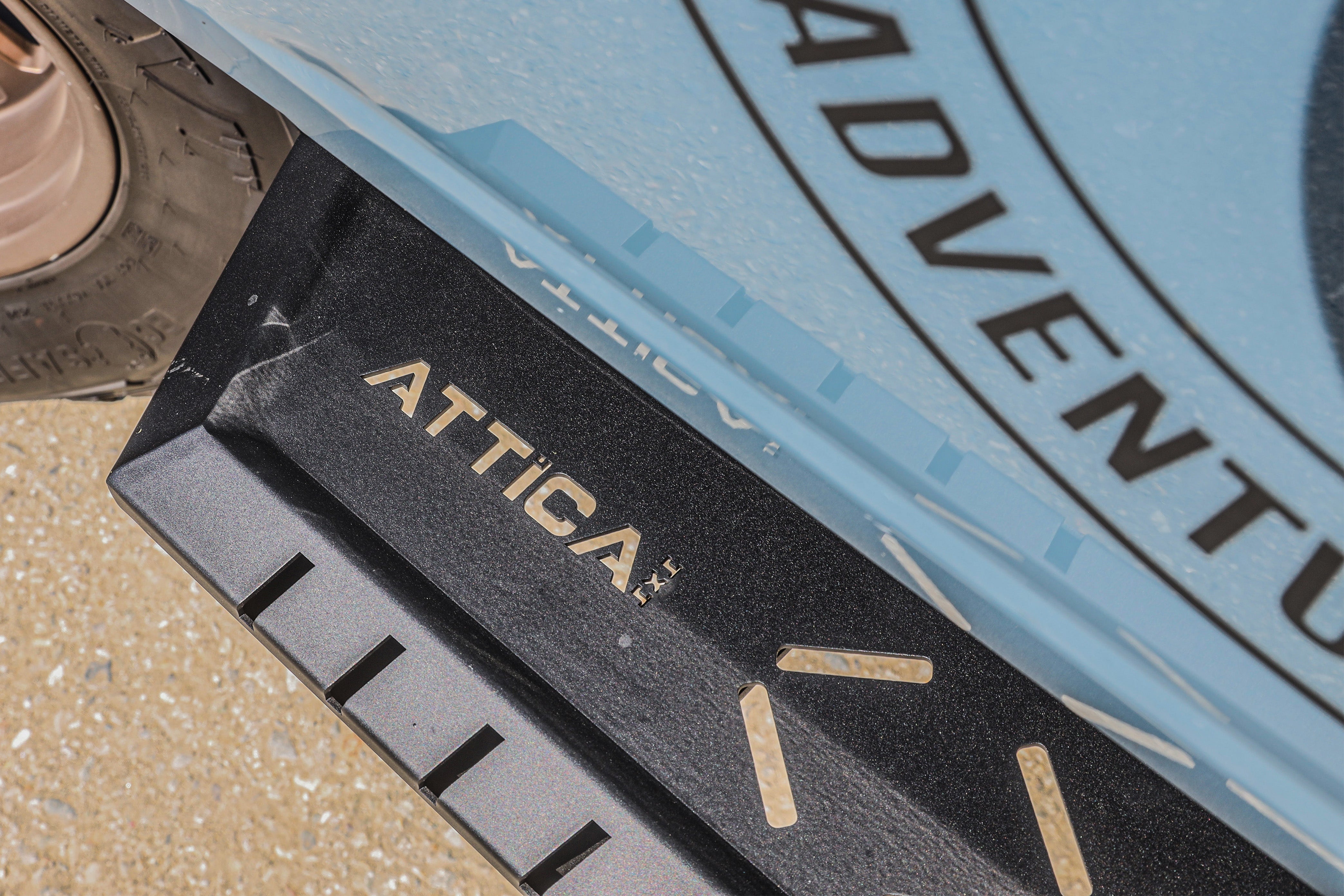 ATTFB01C103-BX_Attica_005.jpg