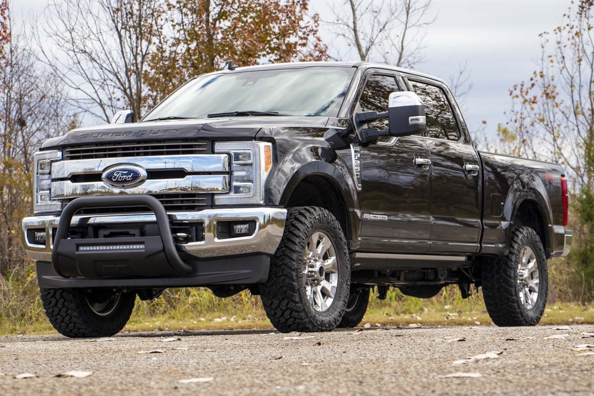 Ford 17-20 F-250 Bull Bar w/LED Light Bar Black Rough Country