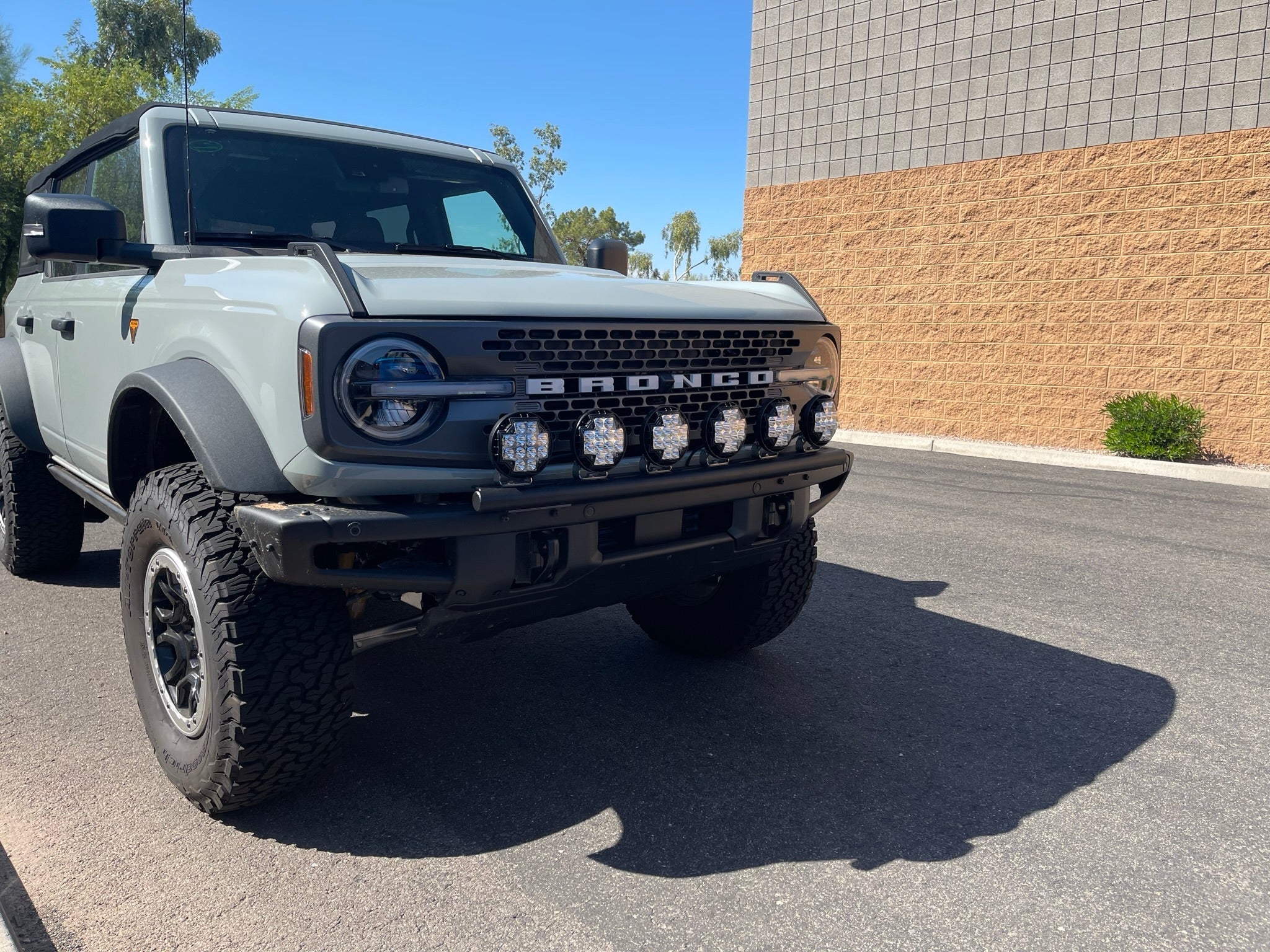 2022-UP Bronco Raptor Front Light Mount Kit installed on a Bronco, showcasing multiple lights for enhanced visibility.