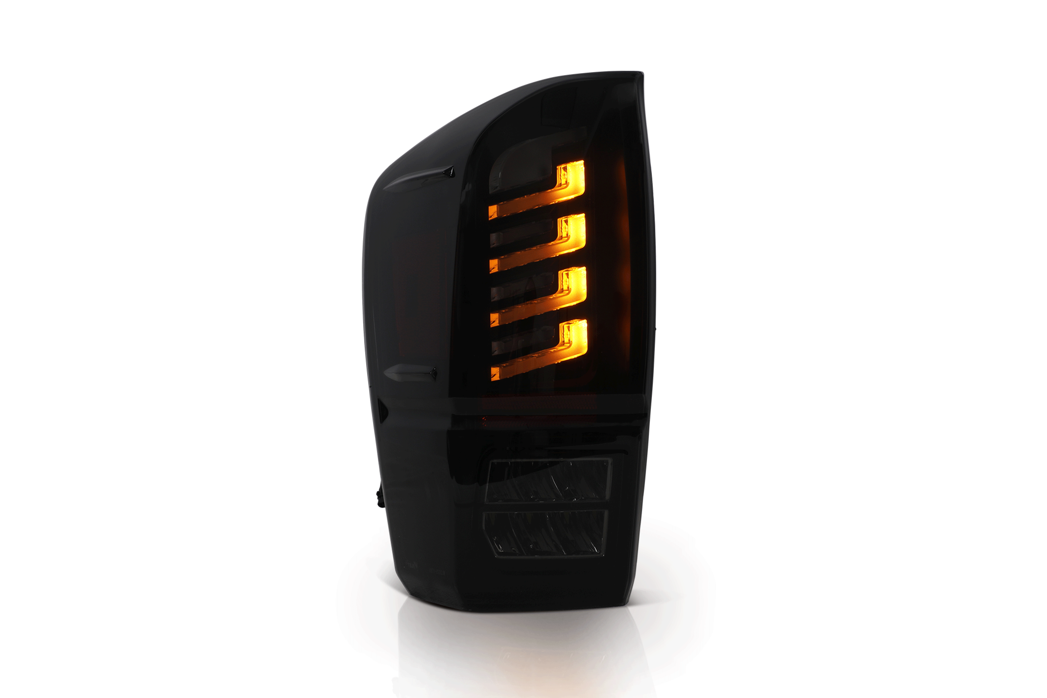 CTATT-0765-BS-SQ_Rogue-Series_Tail-Lights_WB-04.gif