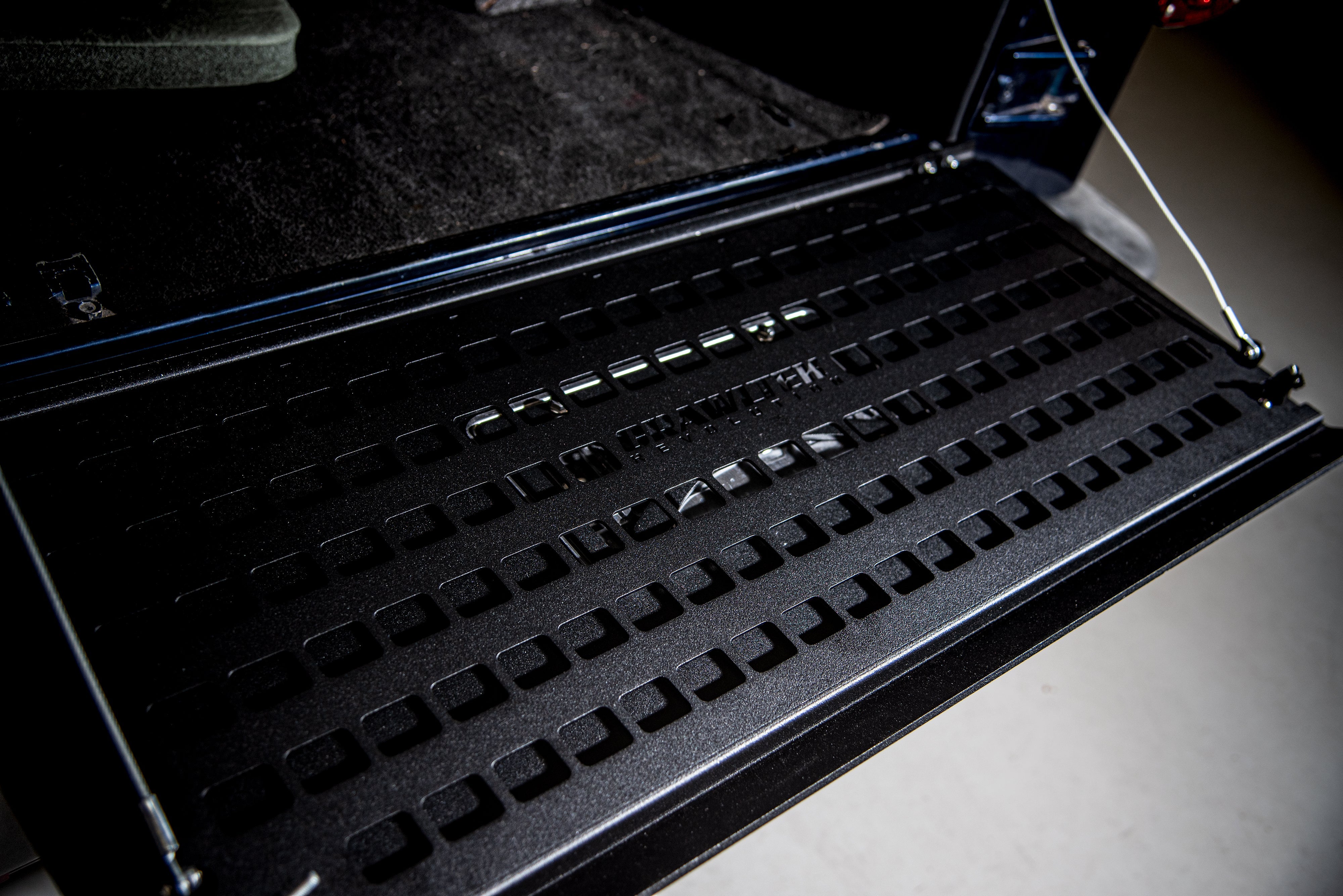 Drop Down Tailgate with Molle Rack | Jeep Wrangler YJ/TJ