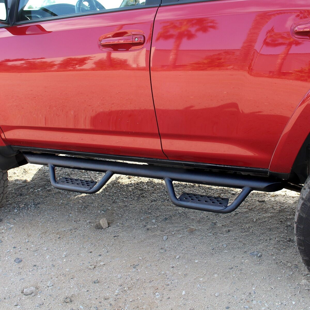 Domintator Extreme D2 Side Steps With Mounting Brackets Textured Black 2014-2024 Toyota 4Runner Go Rhino
